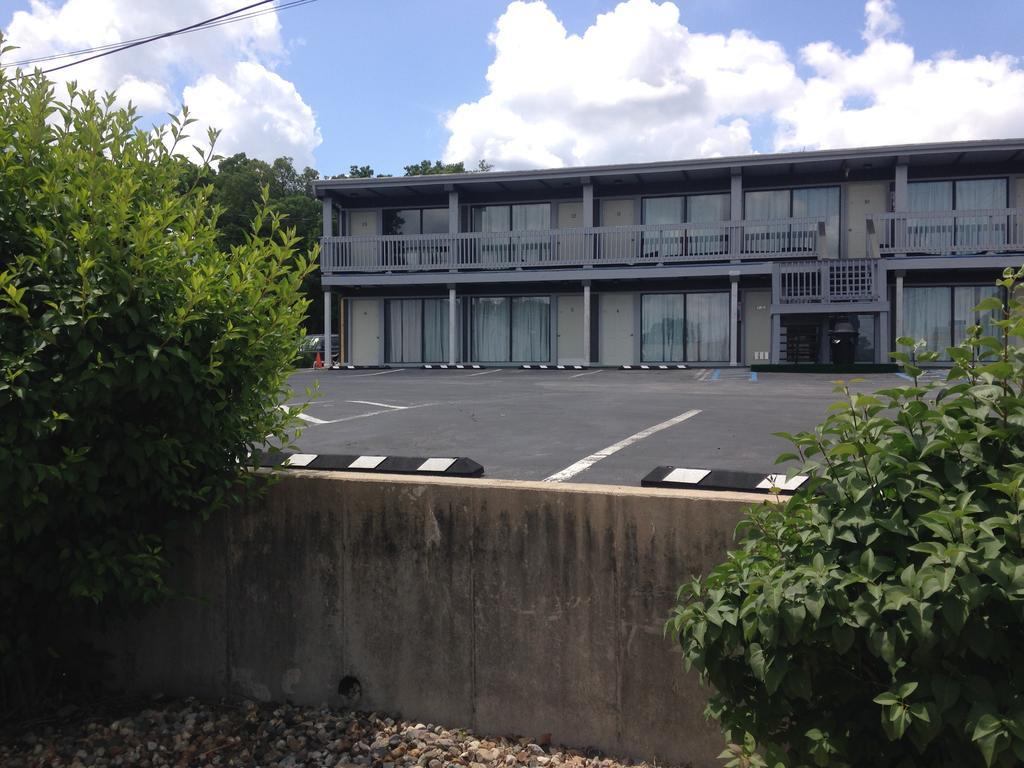 Dave'S Hideaway Motel แคมเดนตัน ภายนอก รูปภาพ